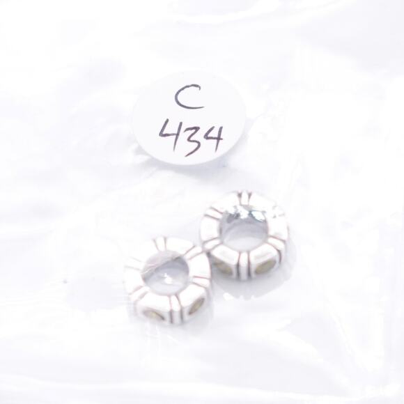 Two Authentic Pandora Trinity Green CZ Spacers - 790368GCZ - Picture 11 of 12